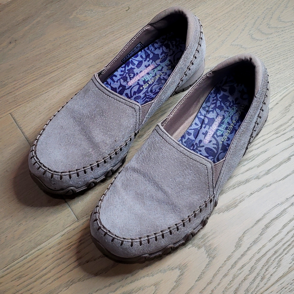 Skechers Womens Beige Bikers Neverland Relaxed Fit Memory Foam Slip On Shoes